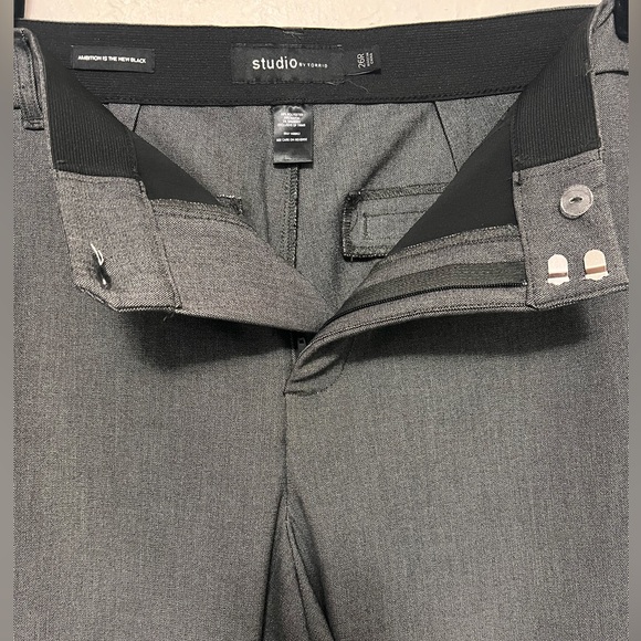 Studio by Torrid Wide Leg Grey Pants, Used—Like New, Size 26R - Picture 3 of 7